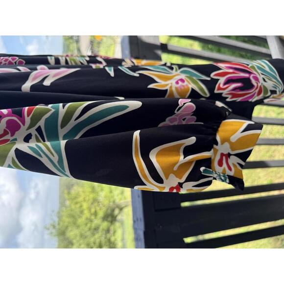 Entro Floral Print Blouse - Vibrant Black & Colorful- Size M - Picture 2 of 6